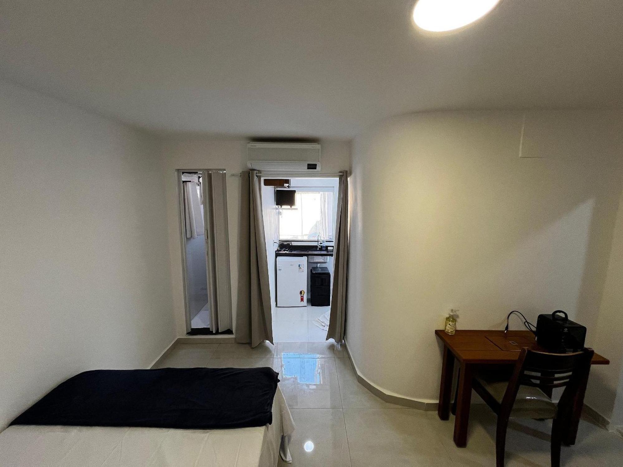 Flat Completo Ate 4 Pessoas No Vidigal - Rj *